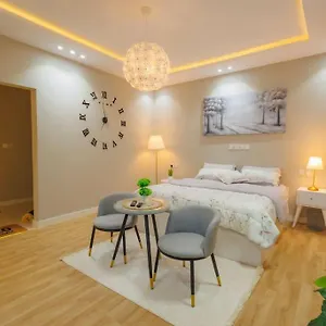 احجز هنا