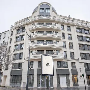 4* شقة فندقية Yuna Porte-maillot -